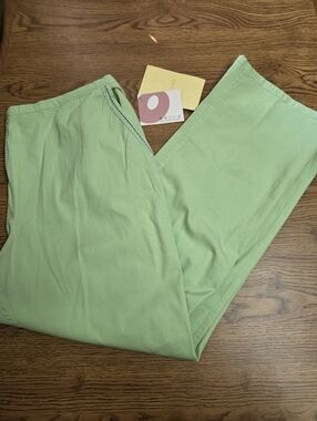 NWT Denim & Co. Lime Green Straight Leg Pants With Embroidered Pockets Size 1X